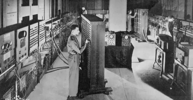 第一台计算机ENIAC